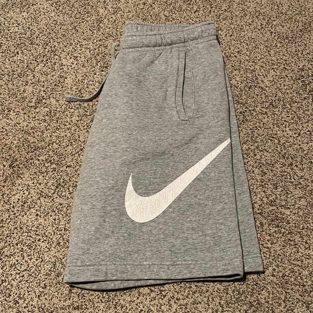 Grey Nike shorts